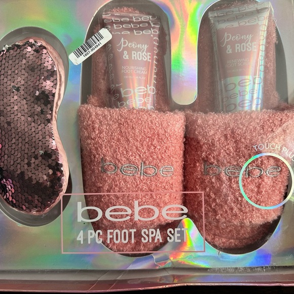bebe Pink 4 Pc Foot Spa Set New - Picture 1 of 4